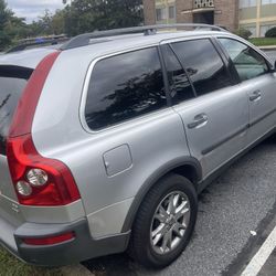 Still Clean , Running Good 2005 Volvo Xc90 T6 Awd