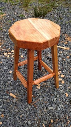 Bar stool