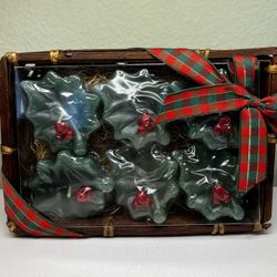 New! 3 Gift Baskets of Floating Holly Berry Candles 