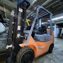 TOYOTA forklift For Sale 5500 Lb 