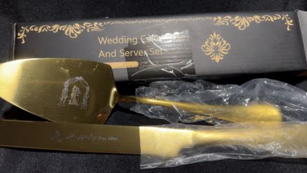 Engraved Wedding Cake Serving set