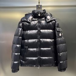 Moncler Men’s Black Coat 2025 New 