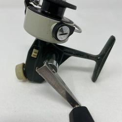 Zebco Cardinal 3 Vintage Spinning Reel for Sale in Lake Villa, IL