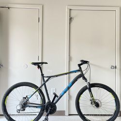 GT Aggressor Pro Mountain Bike 27.5”