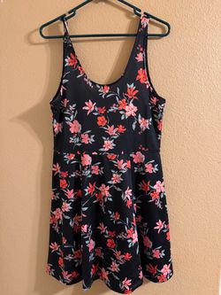 Size Large Flowered Dress
