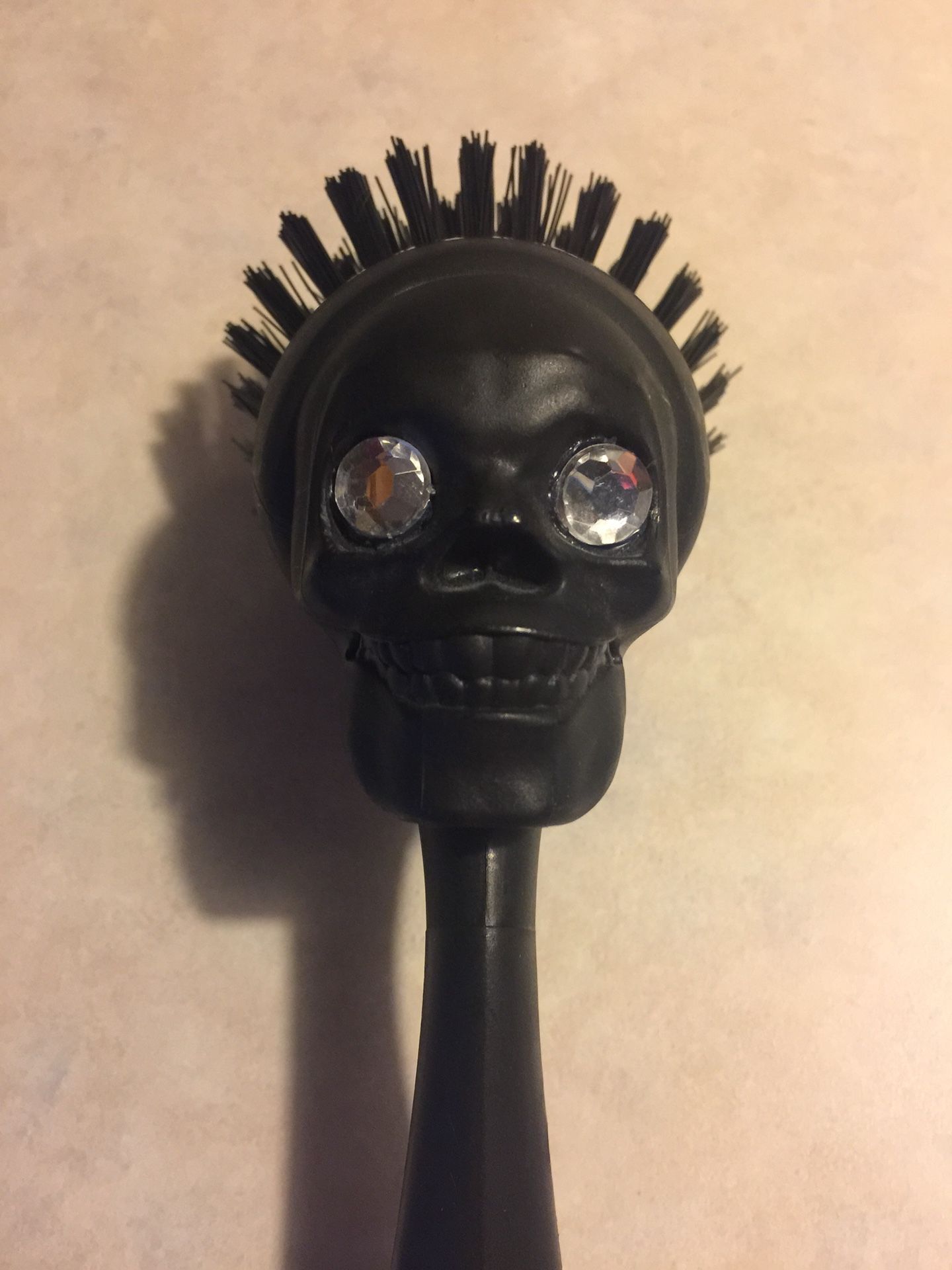 BONE COLLECTOR Skull Kitchen Dish Brush NEW UNUSED