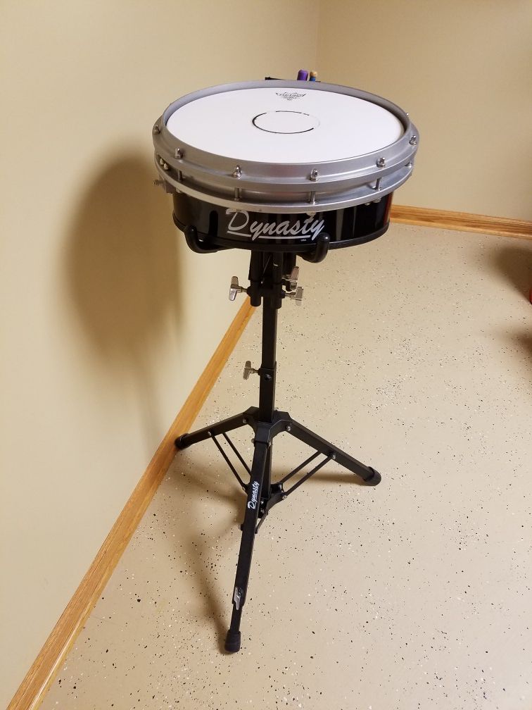 dynasty wedge marching snare drum with stand