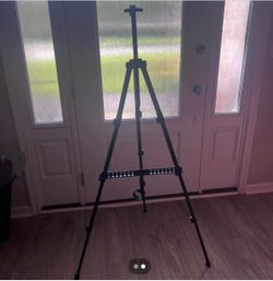 Black Tripod/Easel
