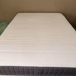 Queen size bed with frame & 4 box on both side