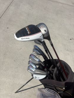 Full set of clubs with bag Taylor made driver