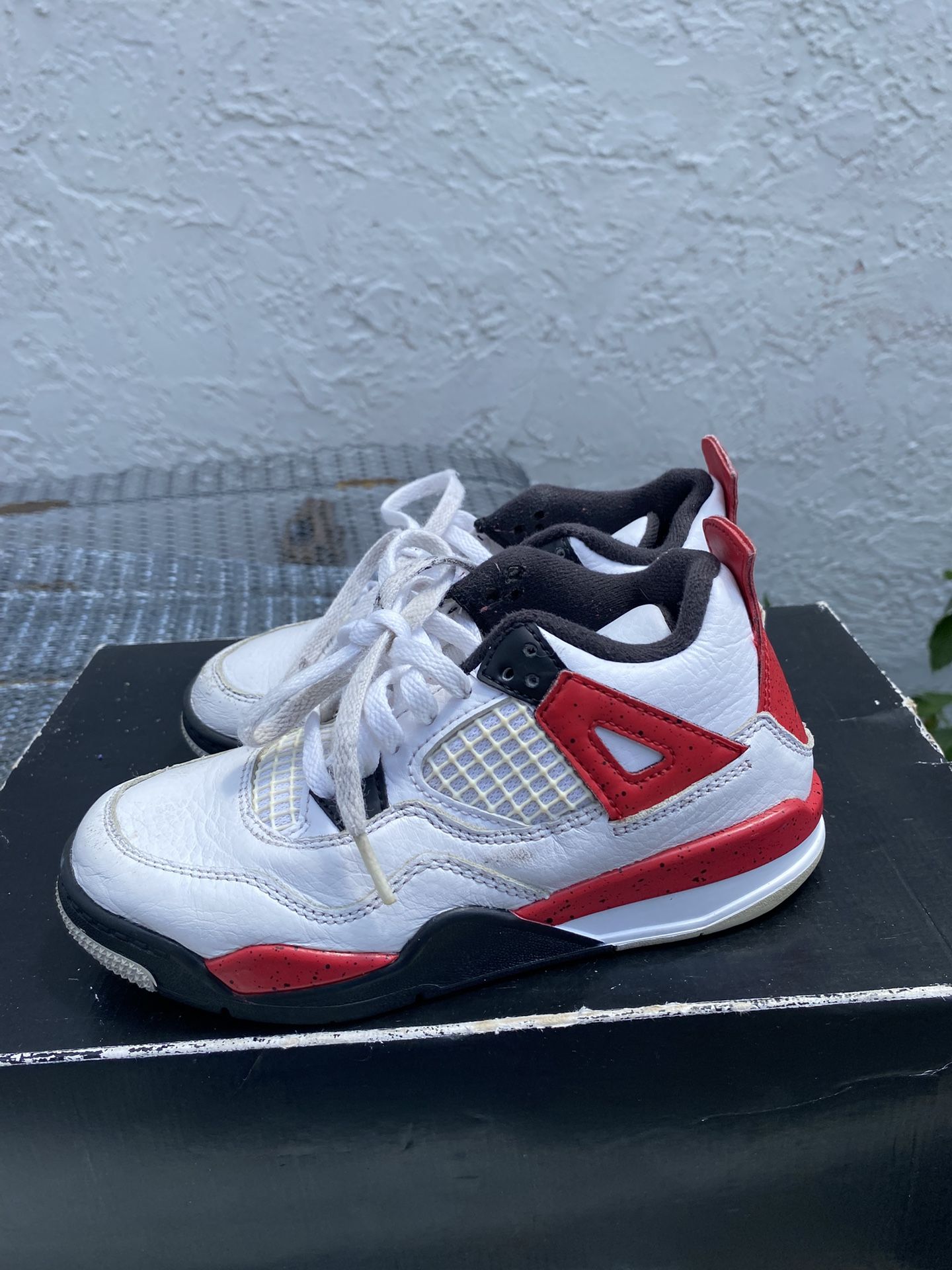 Size 13c - Jordan 4 Red cement