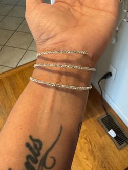 Woman fashion bracelet