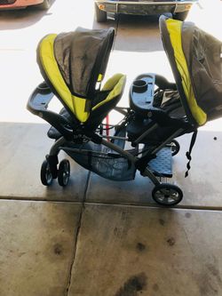 Baby tend sit