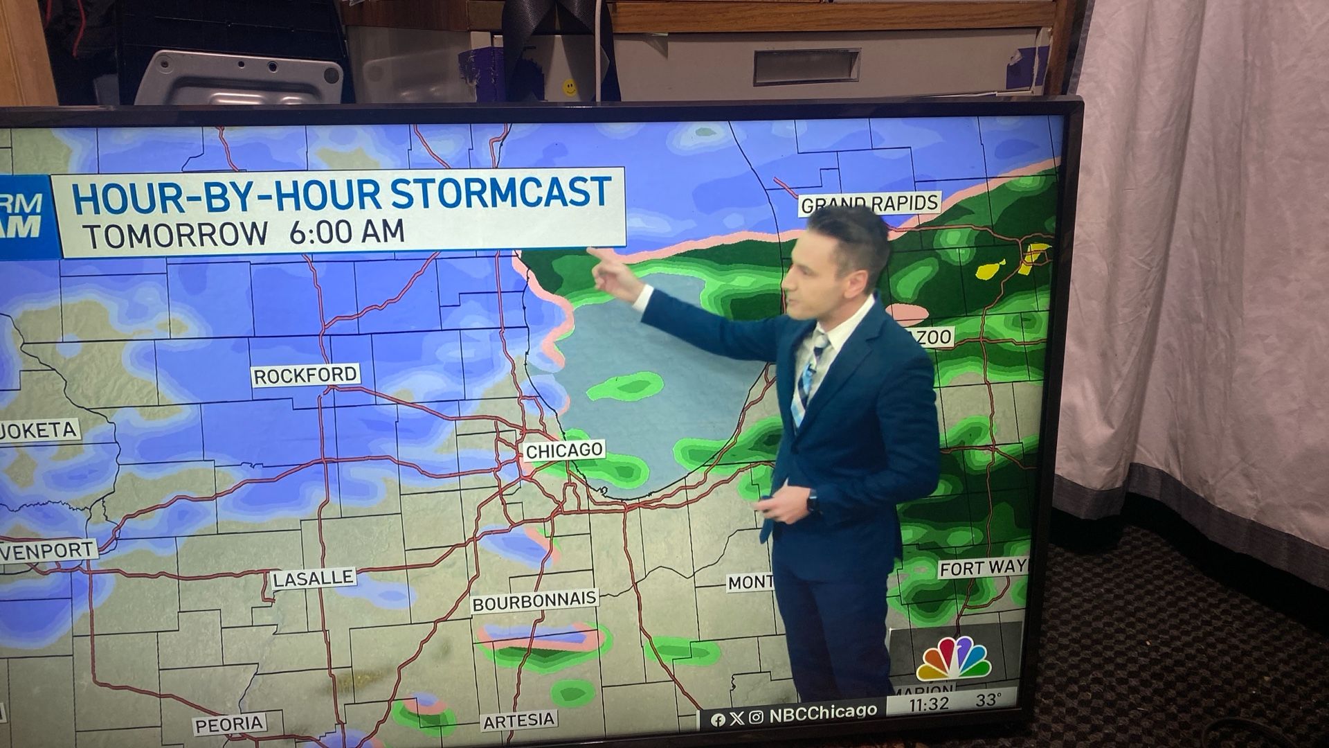 UK6300PUE 4K HDR Smart LED UHD TV