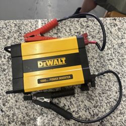 DEWALT 1000-Watt Portable Car Power Inverter with Triple USB Ports