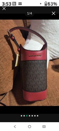 Michael Kors Wine Bottle Holder Bag Luggage Multi 100% Authentic Michael Kors !!  Details: • Leather /Coated Canvas Color  Luggage Multi • Brand New