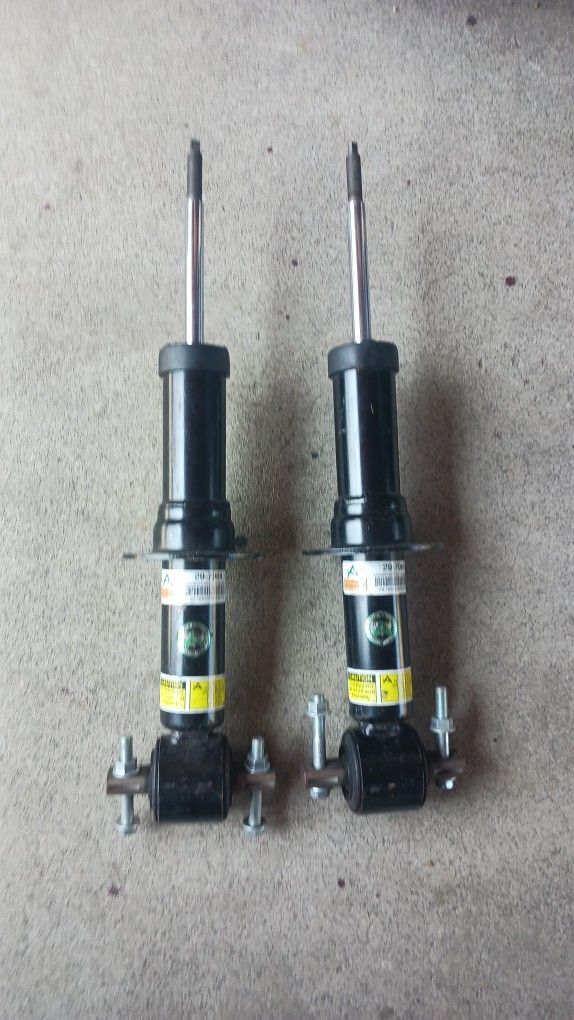 Shock Absorbers for Silverado