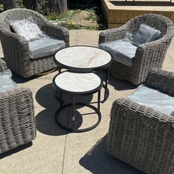 BRAND NEW outdoor patio furniture set of 4 all weather wicker swivel glider chairs w tables & covers