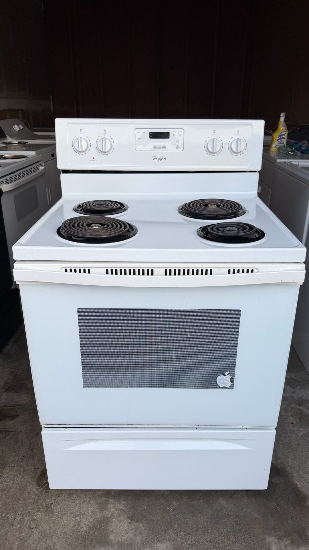 Whirlpool electric stove working perfectly in excellent conditions🔥
