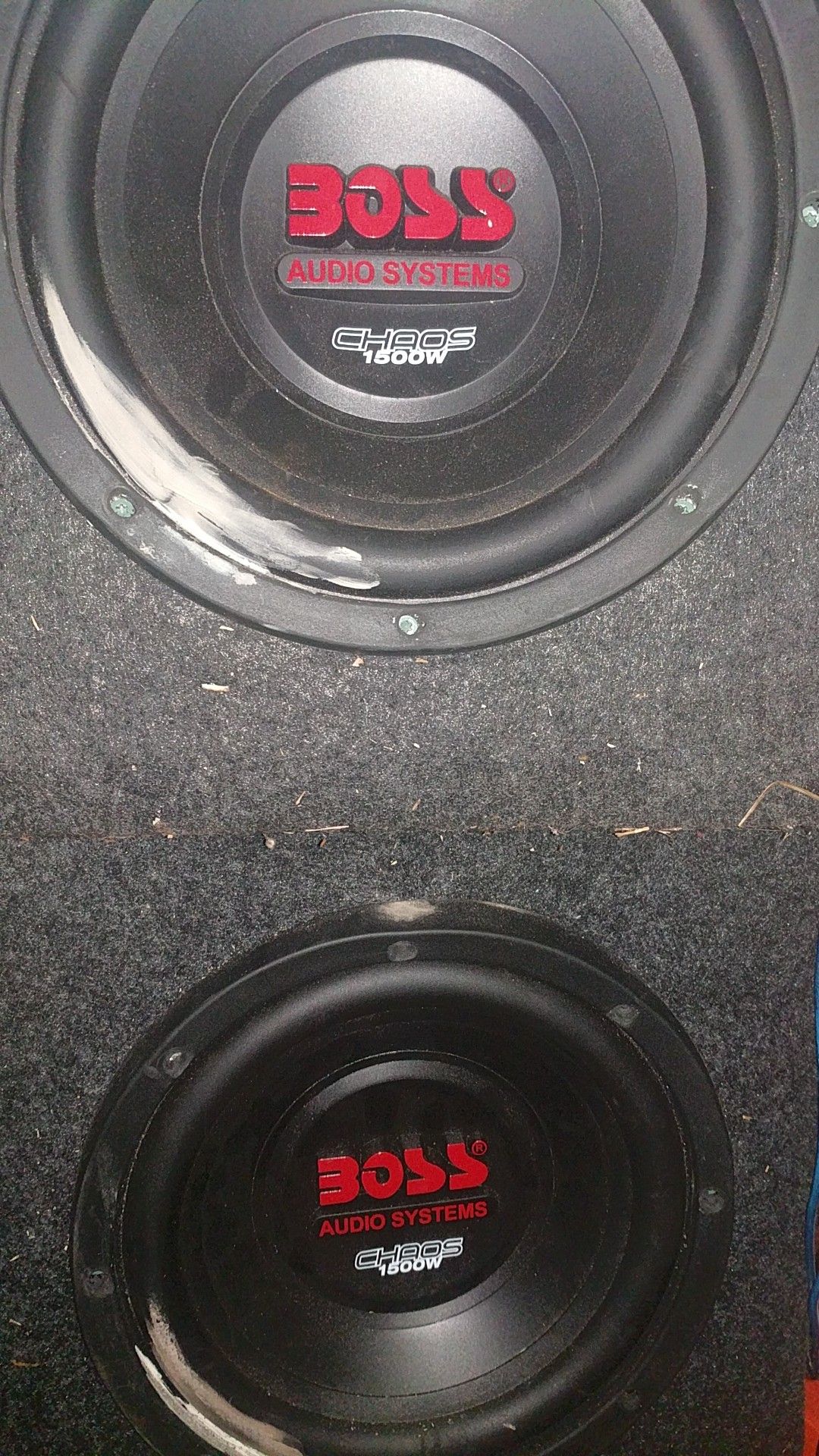 10 inch boss chaos 1500 watt subwoofers and two single boxes