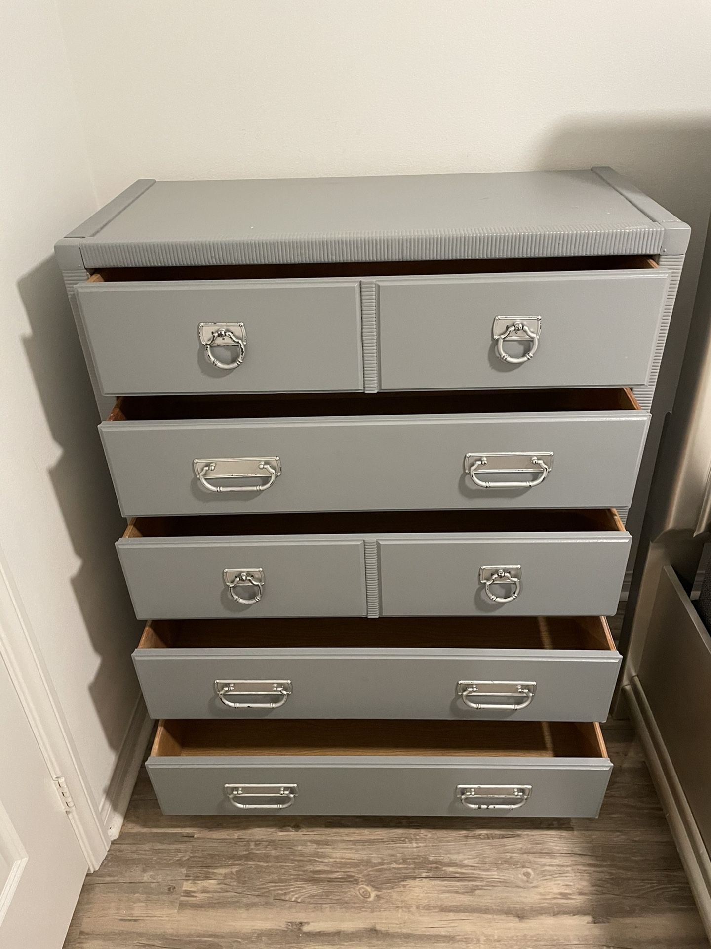 OVERSIZED CHEST DRESSER