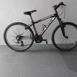 BICYCLE TREK 21 SPEED SIZE 26 BRAND NEW 