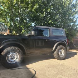 2022 Bronco Hard Top And Modular Parts