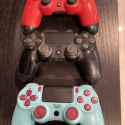 PS4 CONTROLLERS AND GAMES