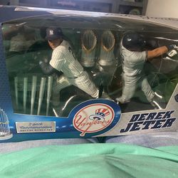 Derek Jeter 2 -pack Commemorative Deluxe Boxed Set