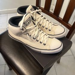 Converse All Star 151135C High Tops Chuck Taylor Size  12 Beige/White