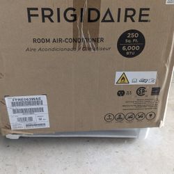Room Air Conditioner. 