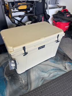 YETI Tundra 105 Hard Cooler