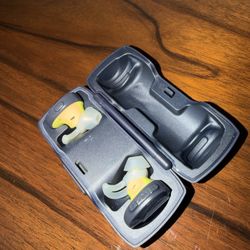 Bose SoundSport Free wireless headphones in Midnight Blue