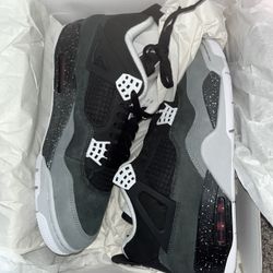 FEAR JORDAN 4s BRAND NEW SIZE 11