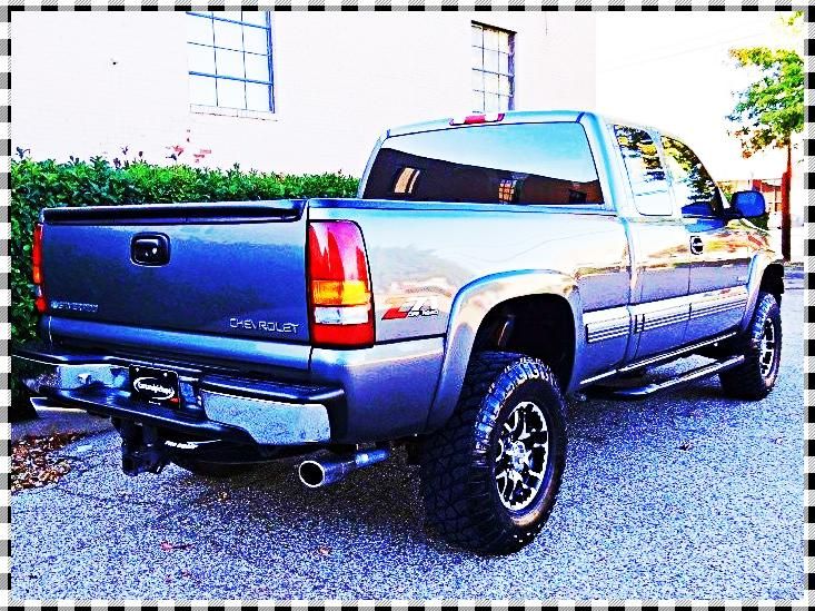 ֆ12OO 4WD Chevrolet SIlverado 4WD