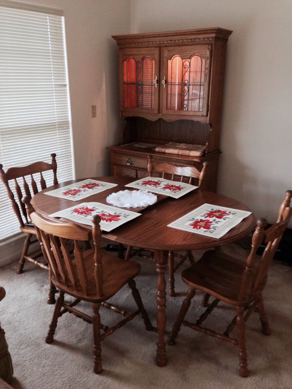 Cochrane Oak Dining Room Table, Leaf, 4 Chairs