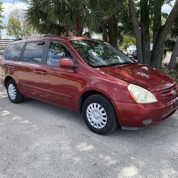 2010 Kia Sedona 