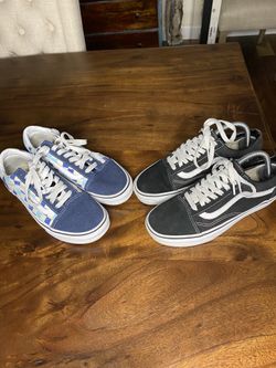 two pairs of old school vans size 6.5