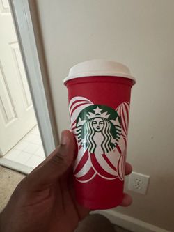 Starbucks Holiday Seasonal Reusable Plastic Cold Cup – White Lid Travel Cup