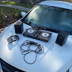 Dj equipment bundle
