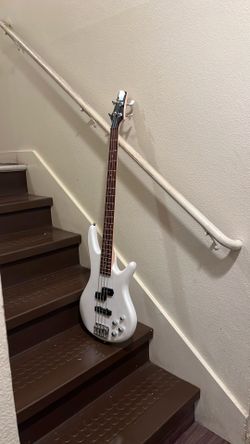 White, 4string