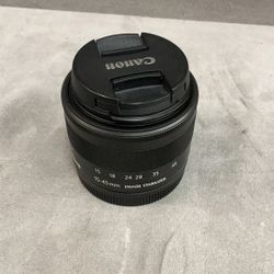 Canon 15 to 45 mm image stabilizer lens