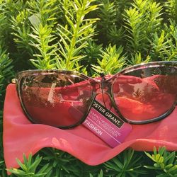 Foster Grant Sunglasses With Pouch
