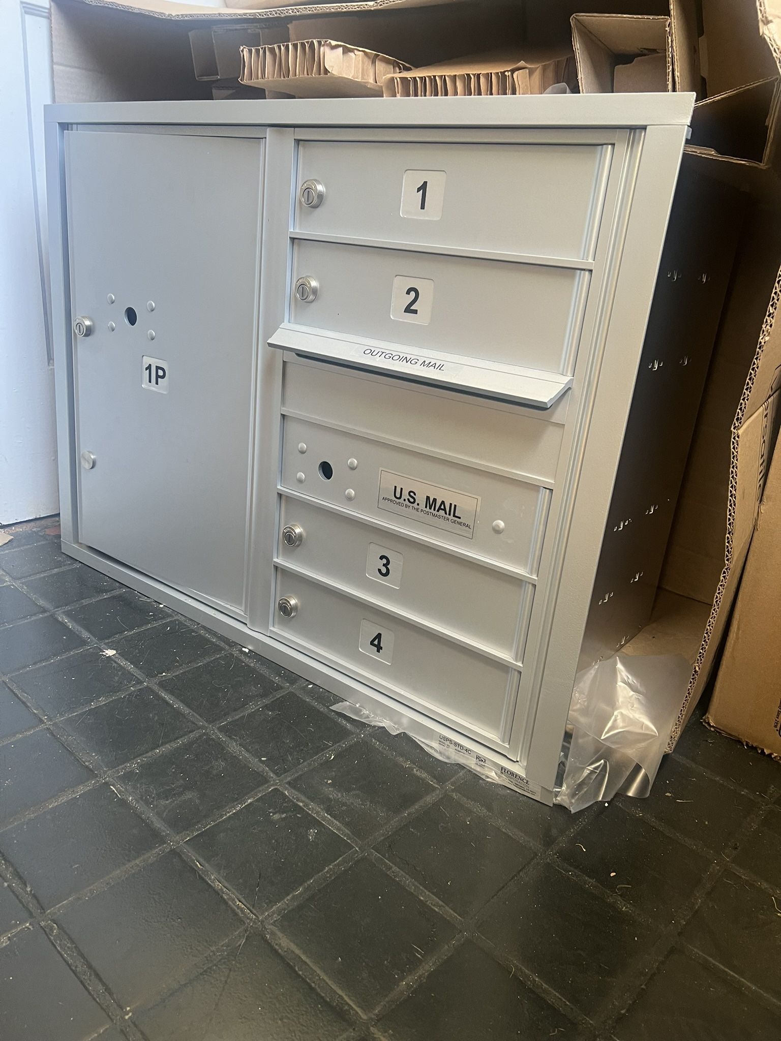 Brand New Commercial Mailbox With Parcel Locker