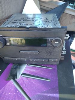 Stock Ford radio