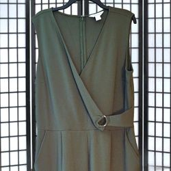 'Liz Claiborne ' Olive green sleeveless jumpsuit, Sz. 20, NWOT