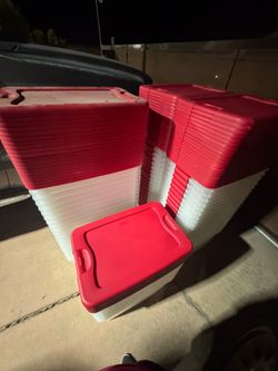 ** READ DESCRIPTION** Lot of 69 bins and lids/ 64 QT Sterilite Clear Storage Bins with Red Lids
