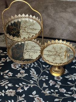 vintage-style ornate gold 2-tier mirrored dessert stand