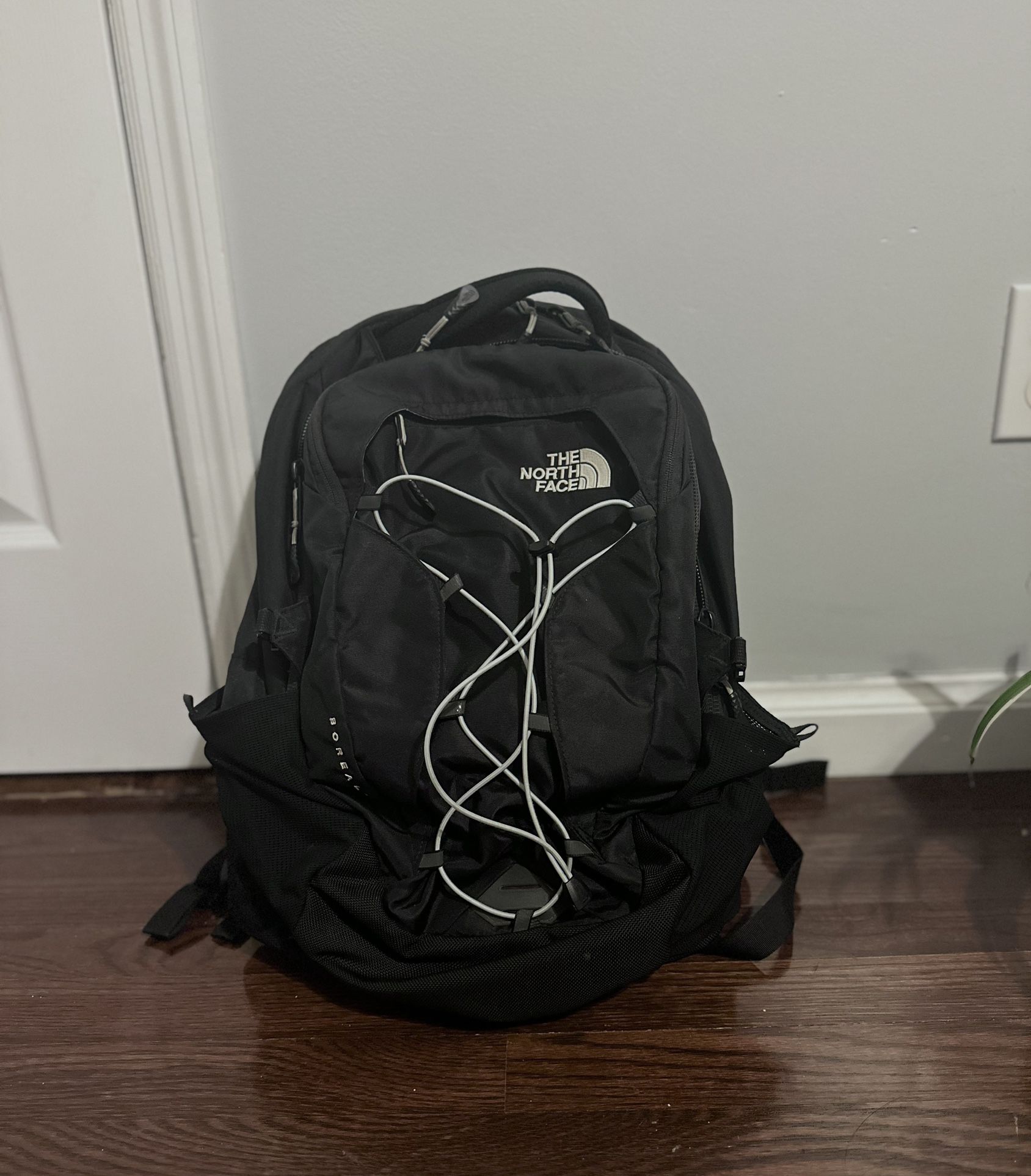 The North Face Backpack - Women’s Borealis 