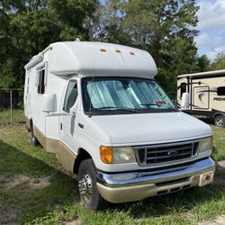 2005 Phoenix Cruiser Motor home 